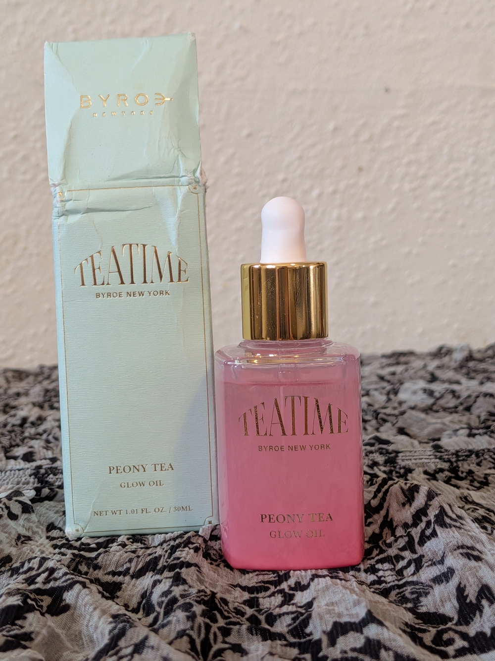BYROE Pink Glow Facial Oil New W/Box